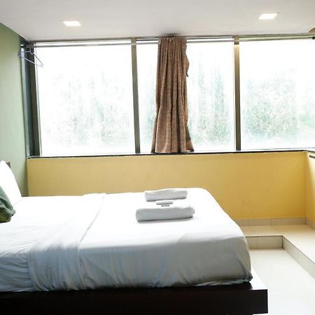 Hotel Artusinn Midc Andheri East مومباي المظهر الخارجي الصورة
